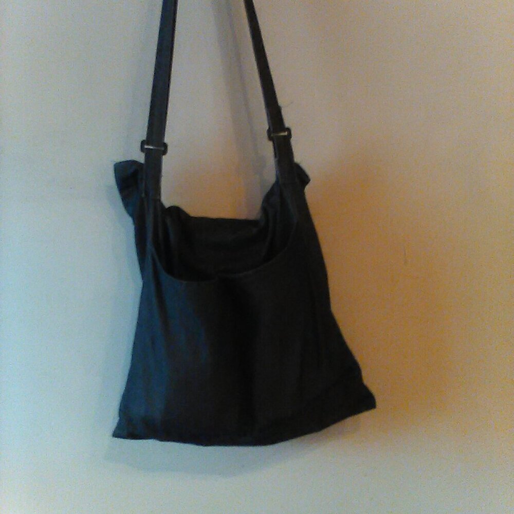 Crossbody messenger tote bag